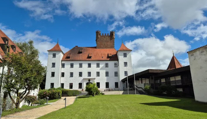 Schloss Reisensburg Wissenschaftszentrum, Germany